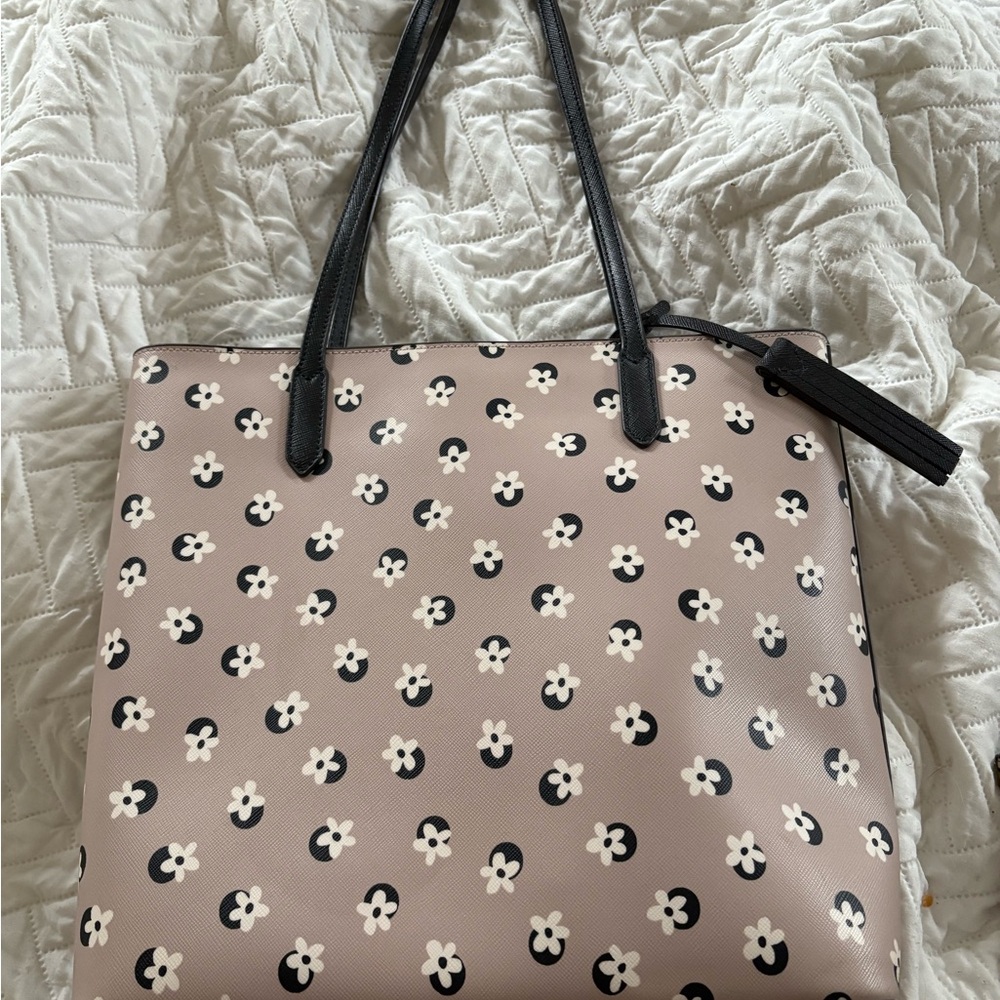 Kate Spade  Black and Cream Tote Bag with matching wallet